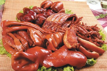 鹵菜鹵肉